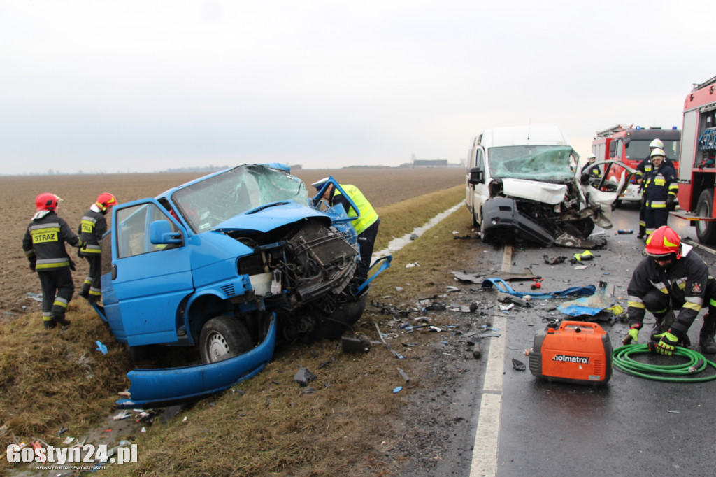 Zderzenie busów przed Hersztupowem