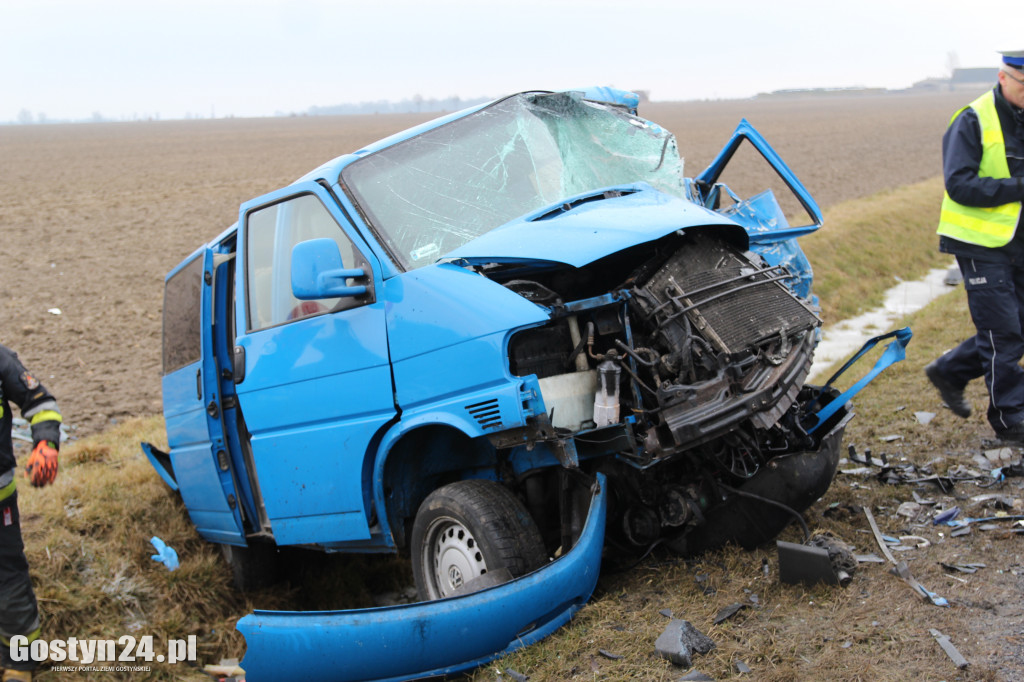 Zderzenie busów przed Hersztupowem