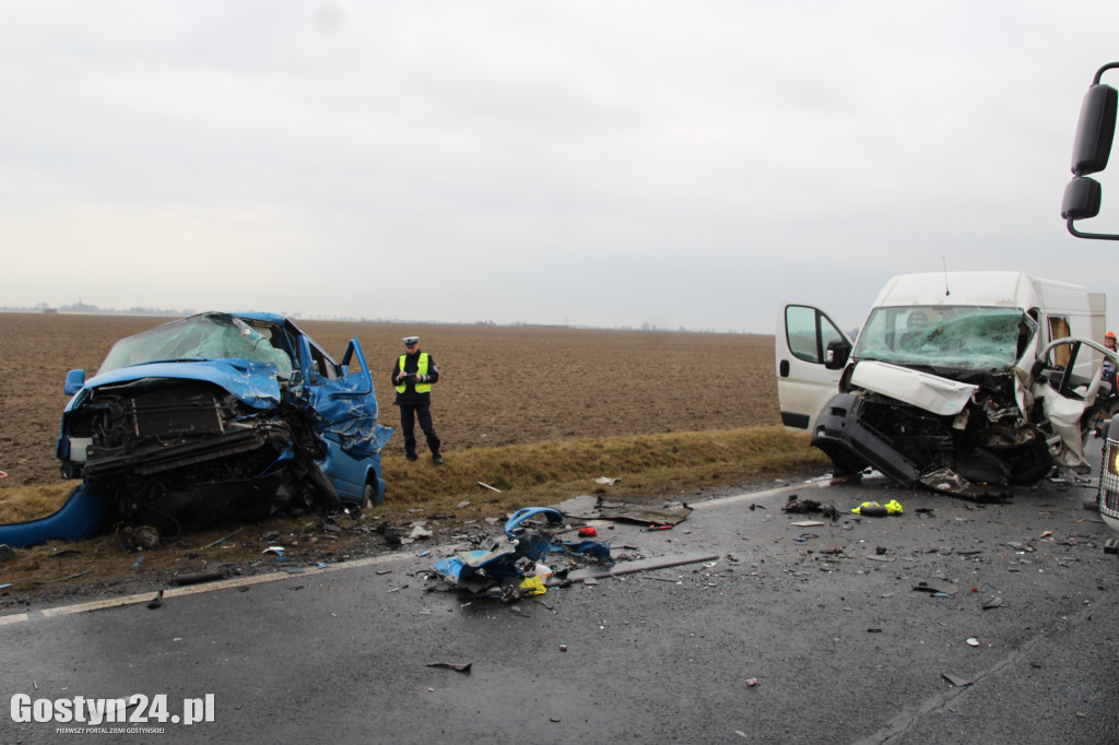 Zderzenie busów przed Hersztupowem