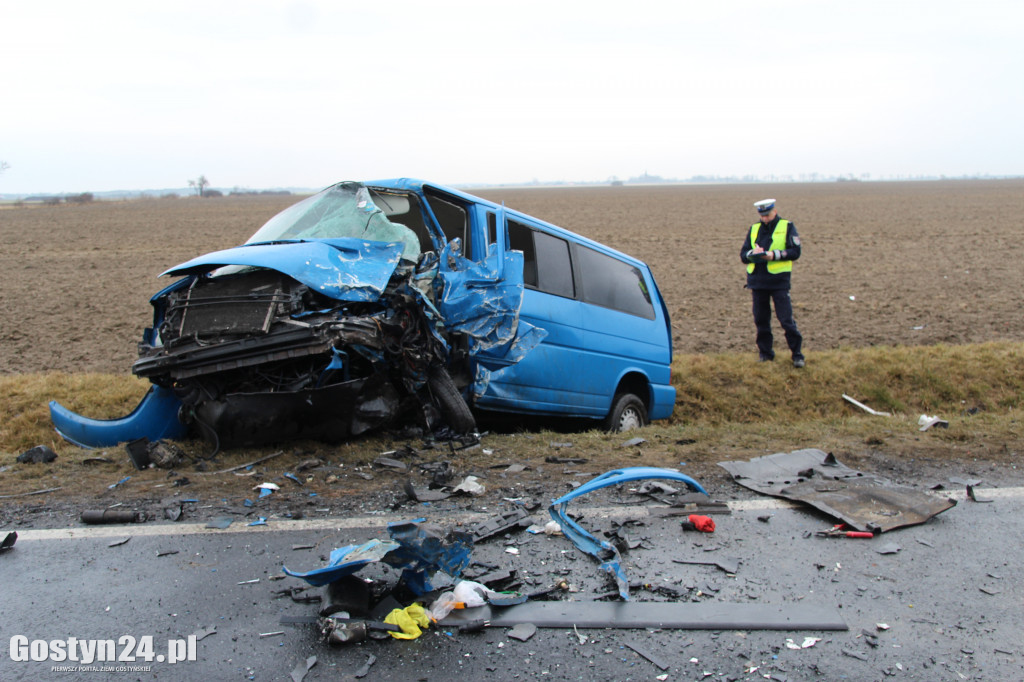 Zderzenie busów przed Hersztupowem