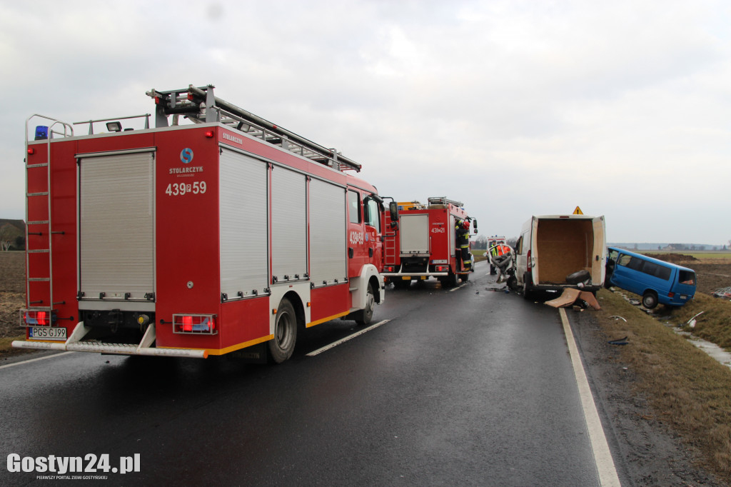 Zderzenie busów przed Hersztupowem