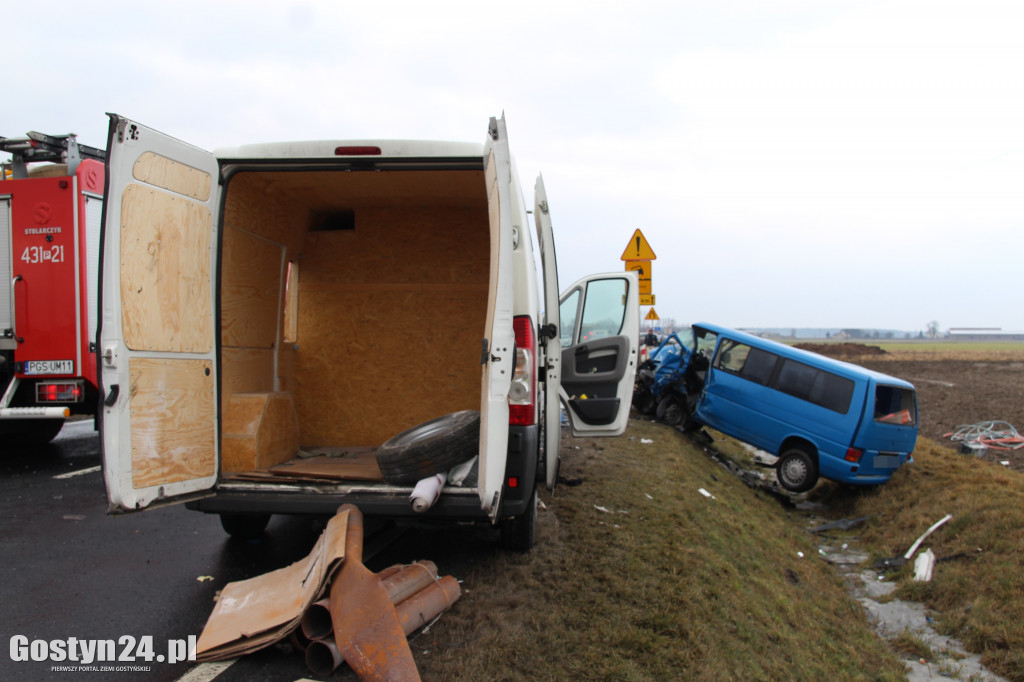Zderzenie busów przed Hersztupowem