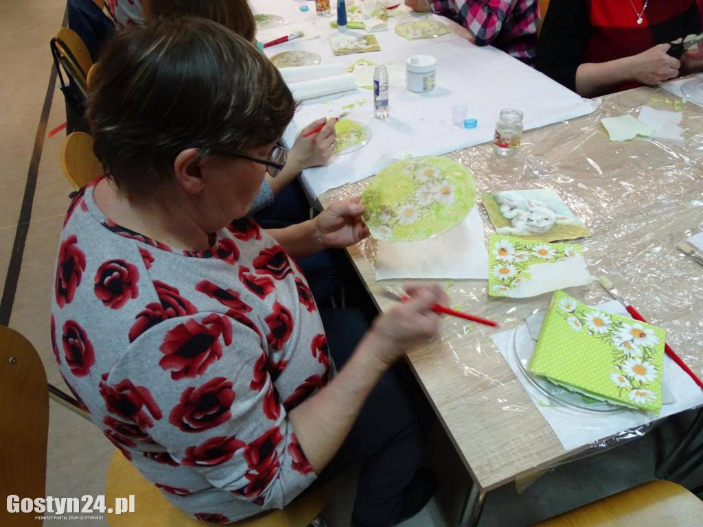 Świąteczne rękodzieło zdominowały panie