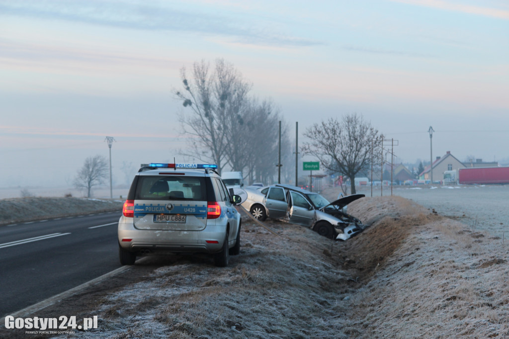 Poranny wypadek na wjeździe do Gostynia