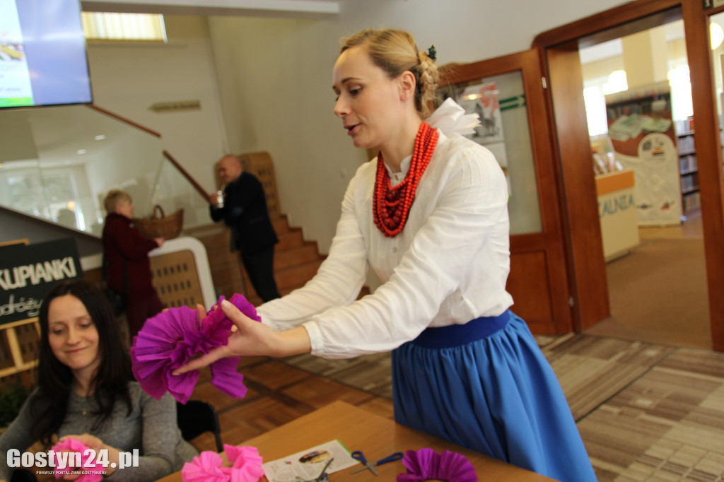 Warsztaty wielkanocne w gostyńskiej bibliotece