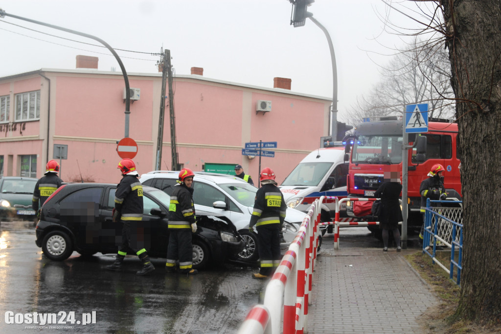Zderzenie na skrzyżowaniu Mostowej i Bojanowskiego