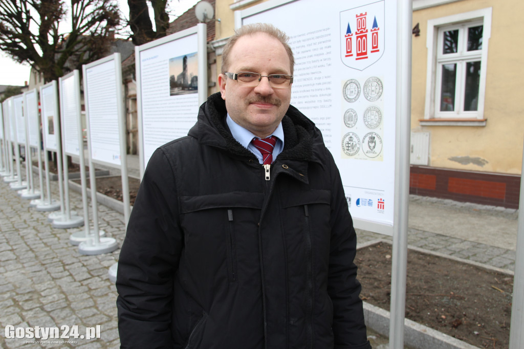 Wystawa Początki Gostynia na rynku