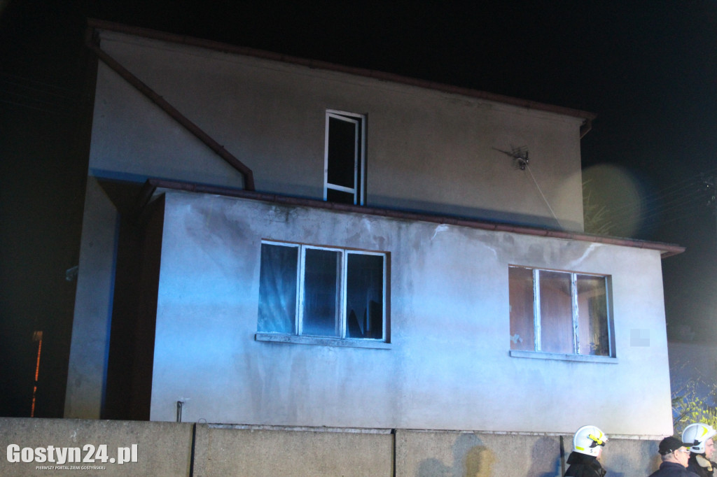 Tragiczny pożar domu, zginęła 60-letnia kobieta