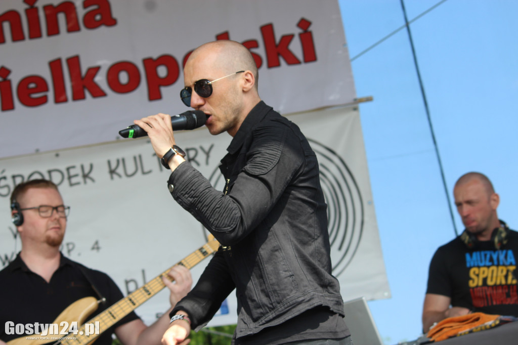 Mezo zaśpiewał i pobiegł w Borku Wlkp