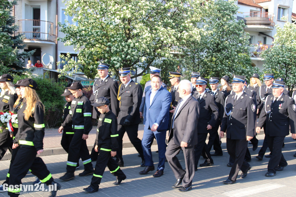 Strażacy przeszli ulicami Gostynia