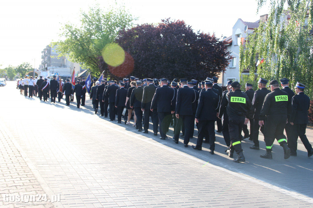 Strażacy przeszli ulicami Gostynia