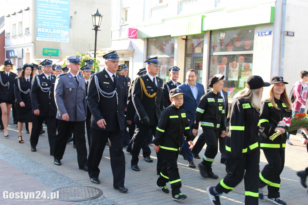 Strażacy przeszli ulicami Gostynia