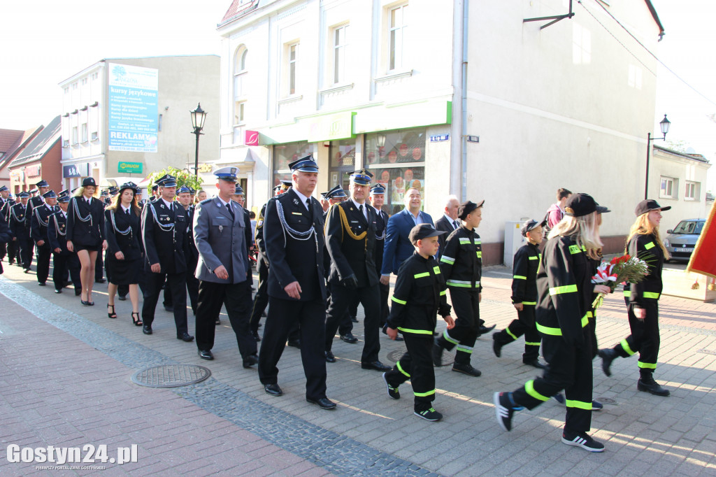 Strażacy przeszli ulicami Gostynia