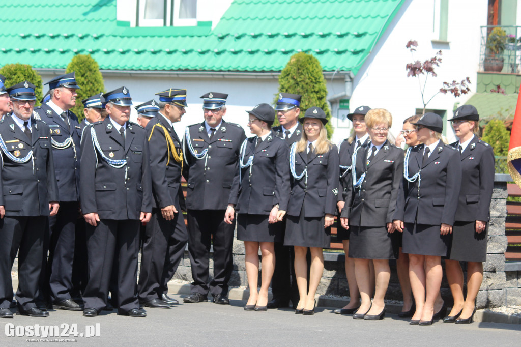 Odsłonięcie tablicy Władysława Kasprzaka w Piaskach
