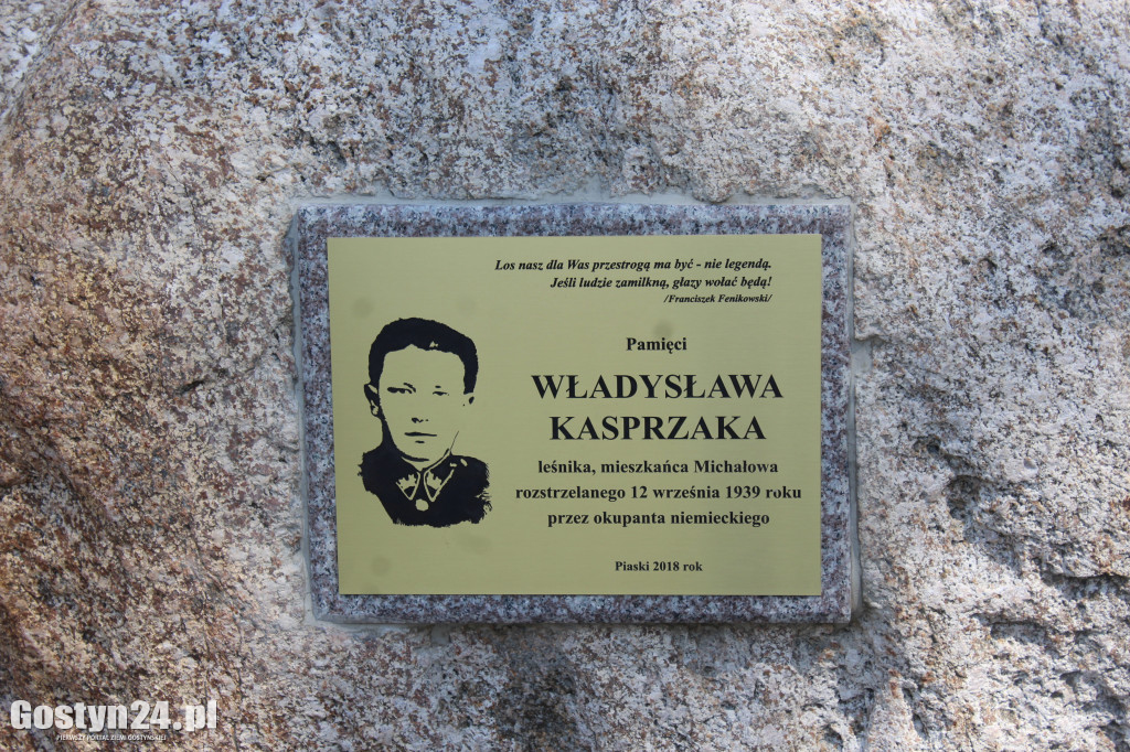 Odsłonięcie tablicy Władysława Kasprzaka w Piaskach