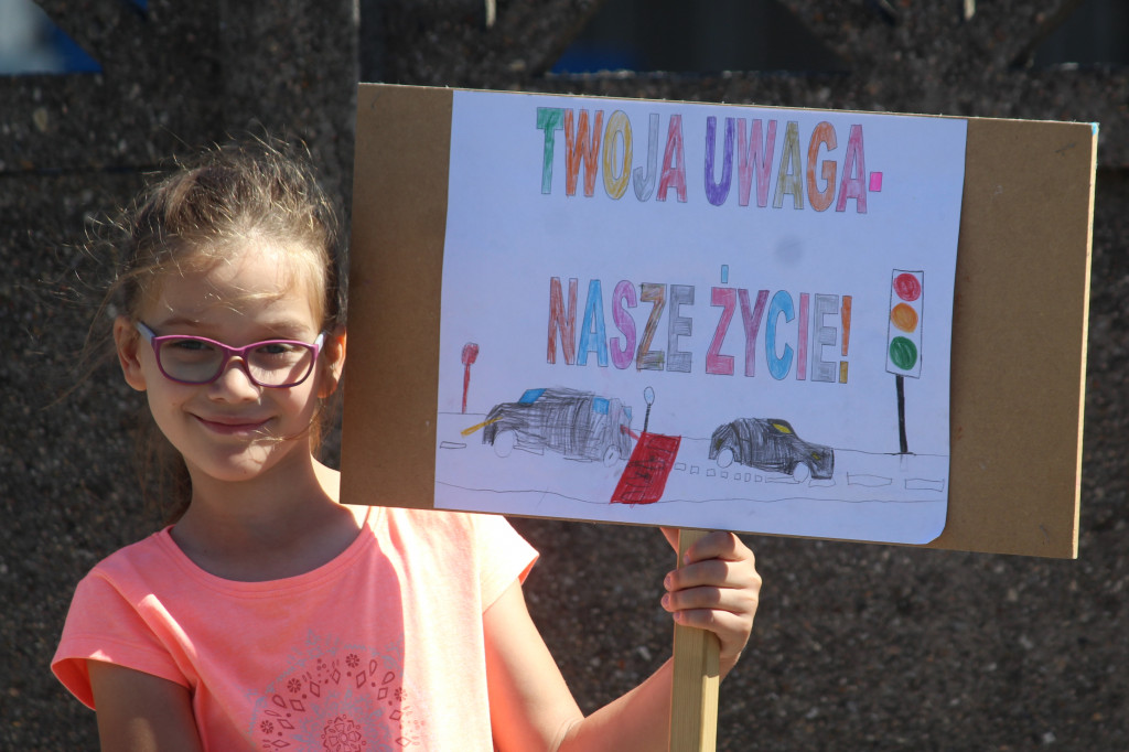 Uczniowie zwracali uwagę na prawa pieszych