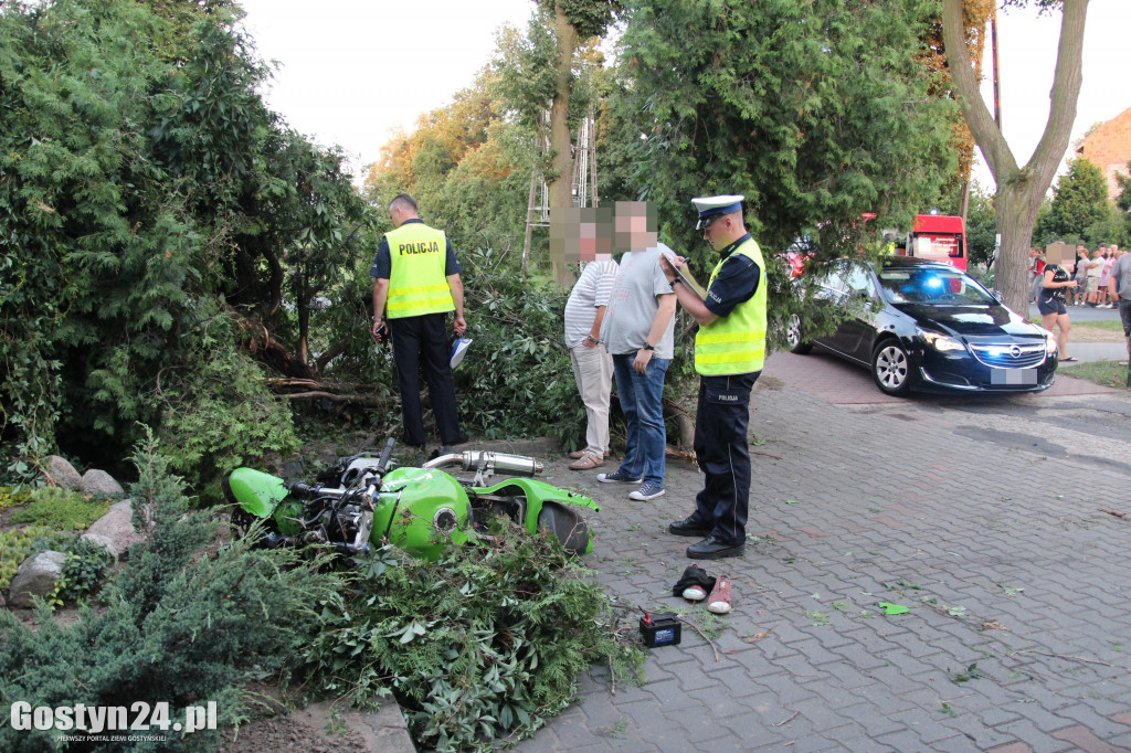 Wypadek motocyklisty w Pępowie