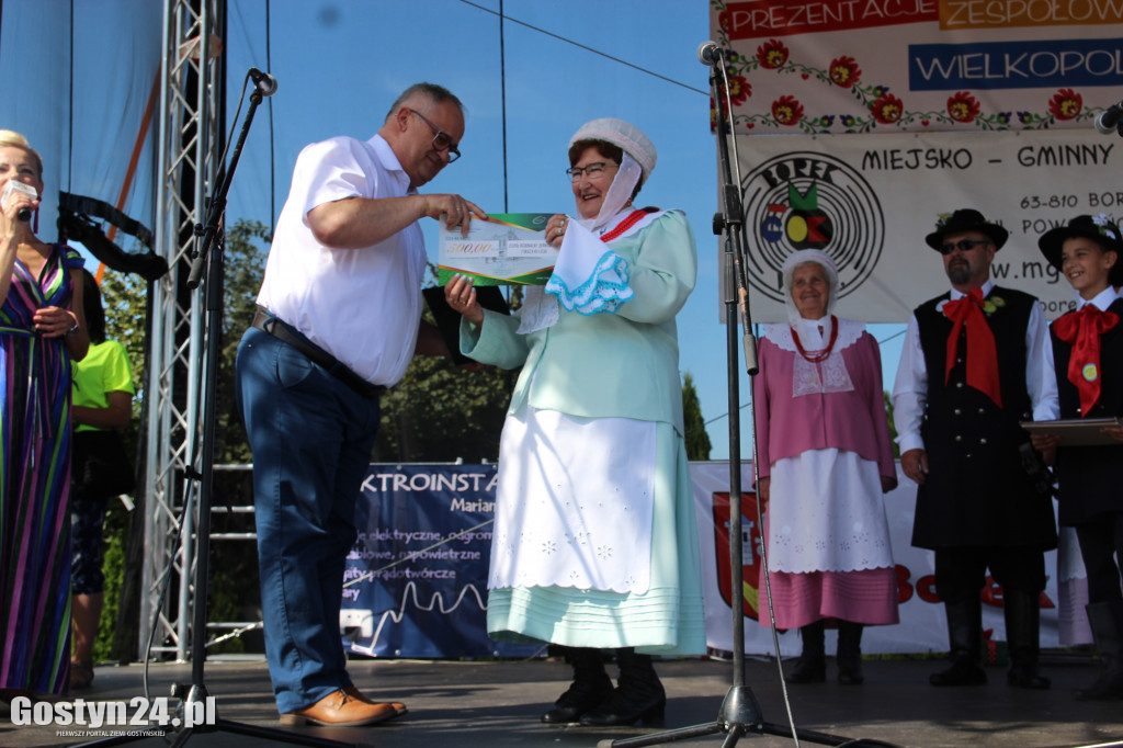 Preznetacje Zespołów Ludowych w Borku Wlkp.