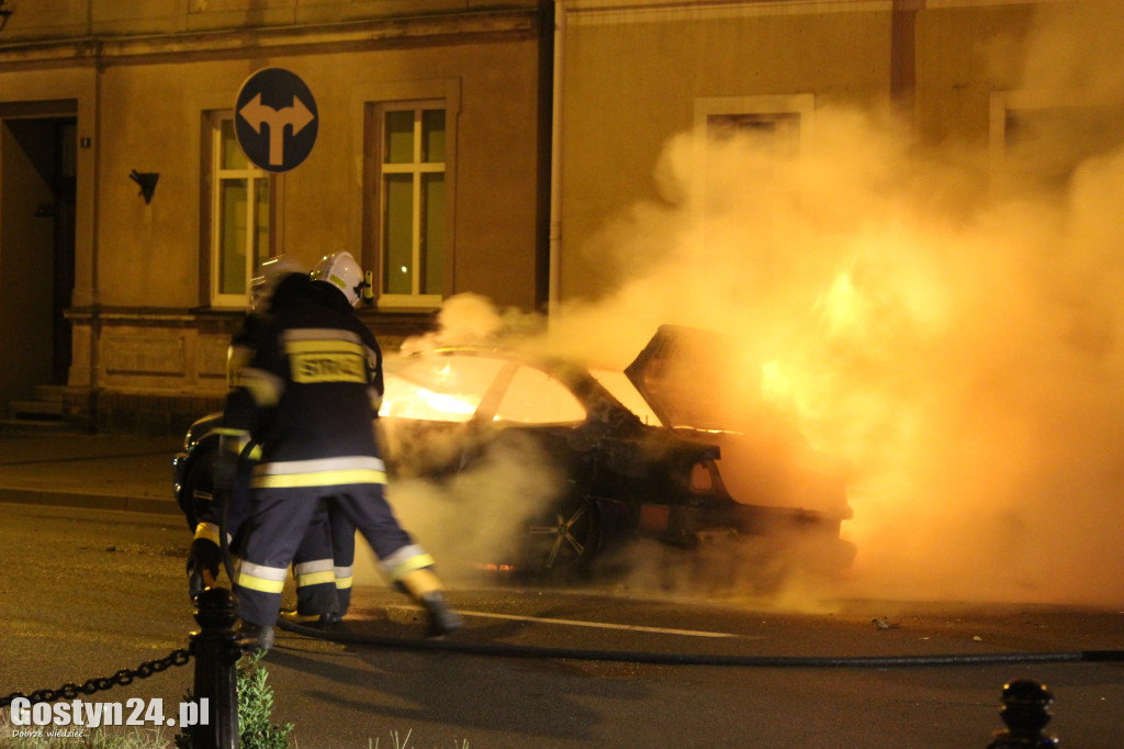 Pożar auta na gostyńskim rynku