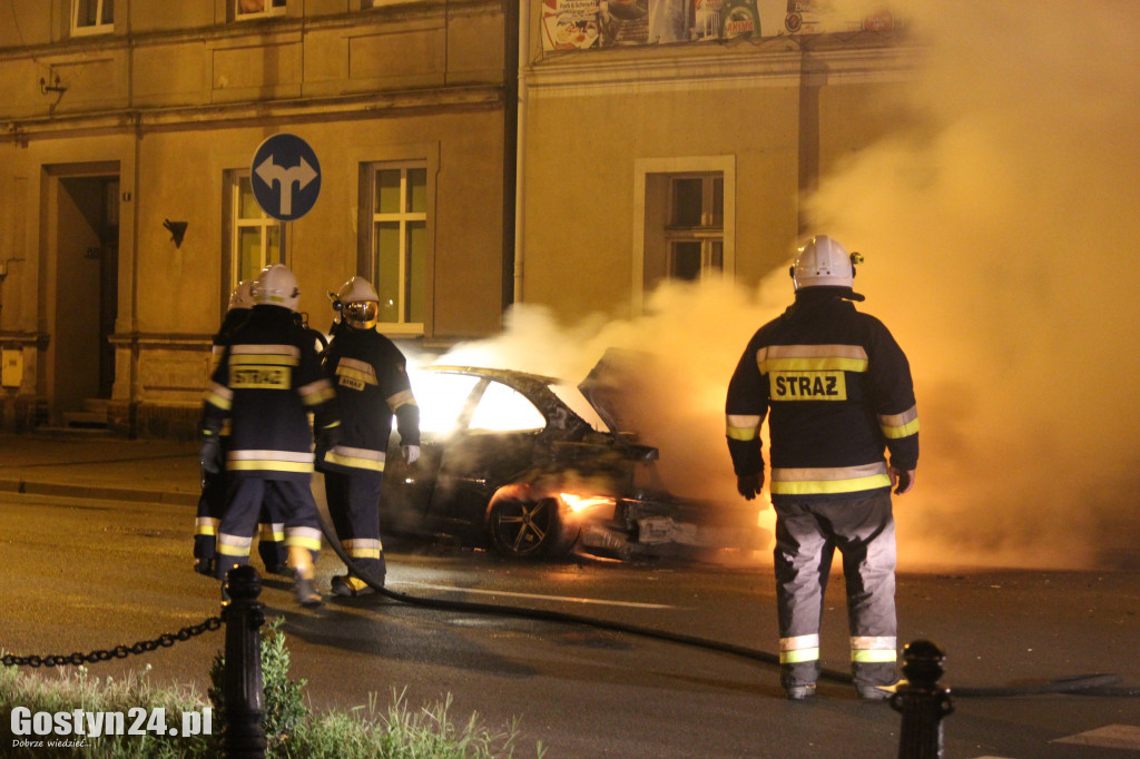 Pożar auta na gostyńskim rynku