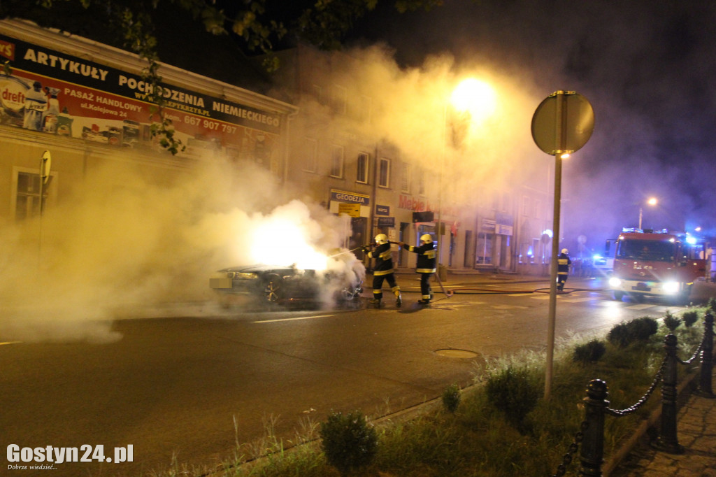 Pożar auta na gostyńskim rynku