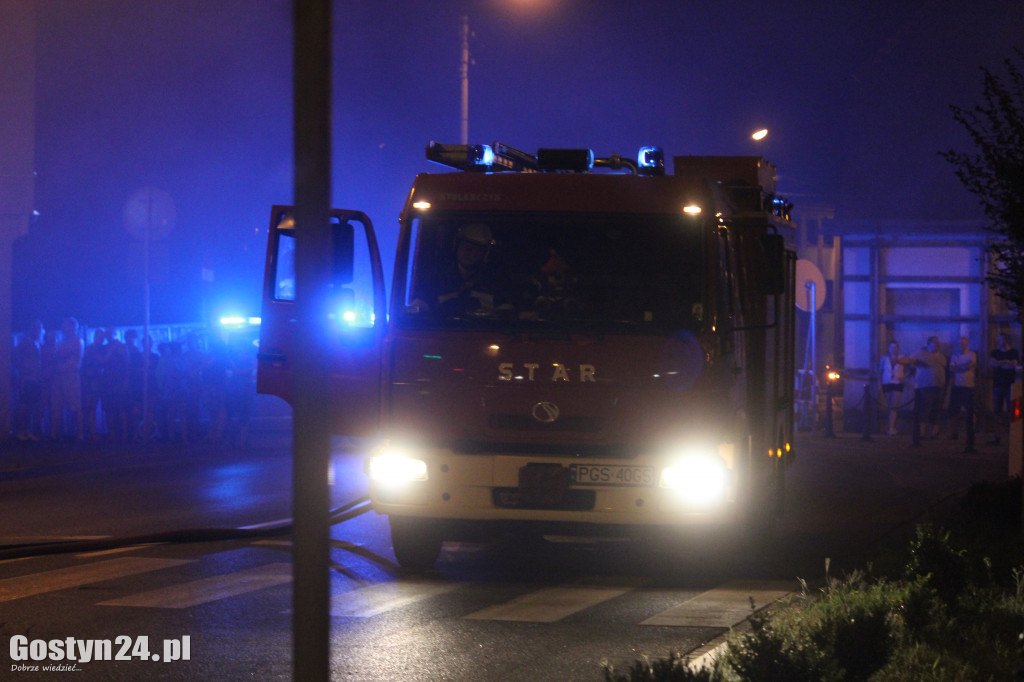 Pożar auta na gostyńskim rynku