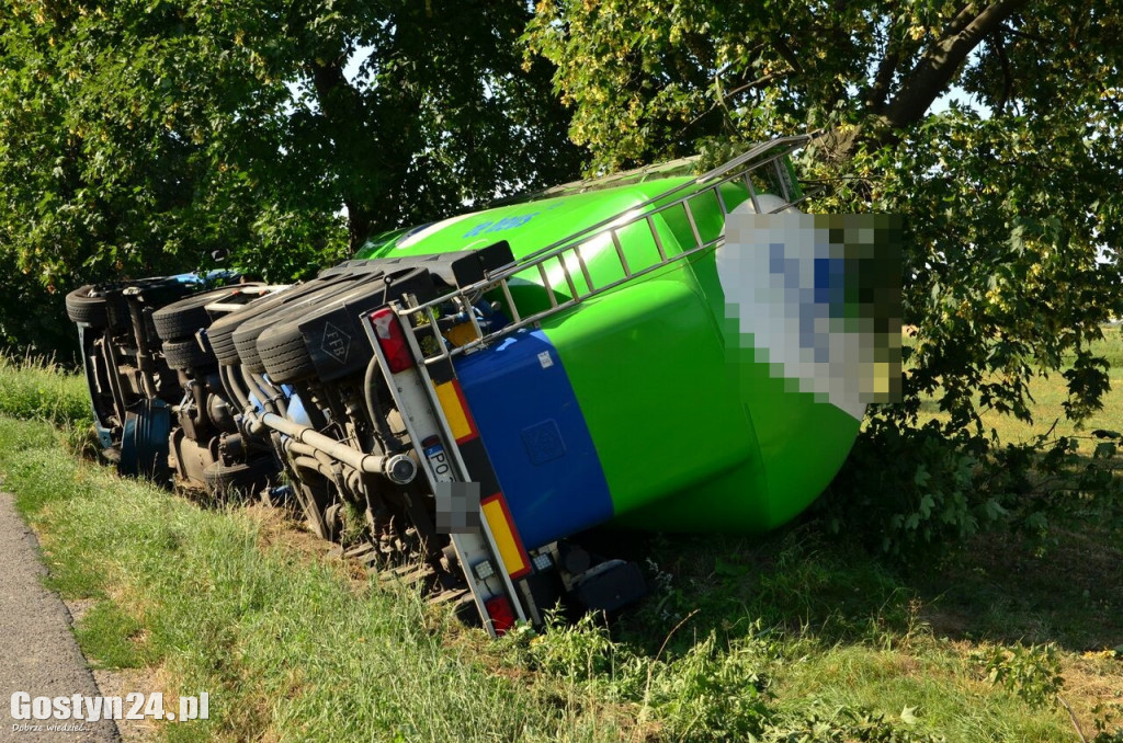 Cysterna w rowie, kierowca próbował uciekać