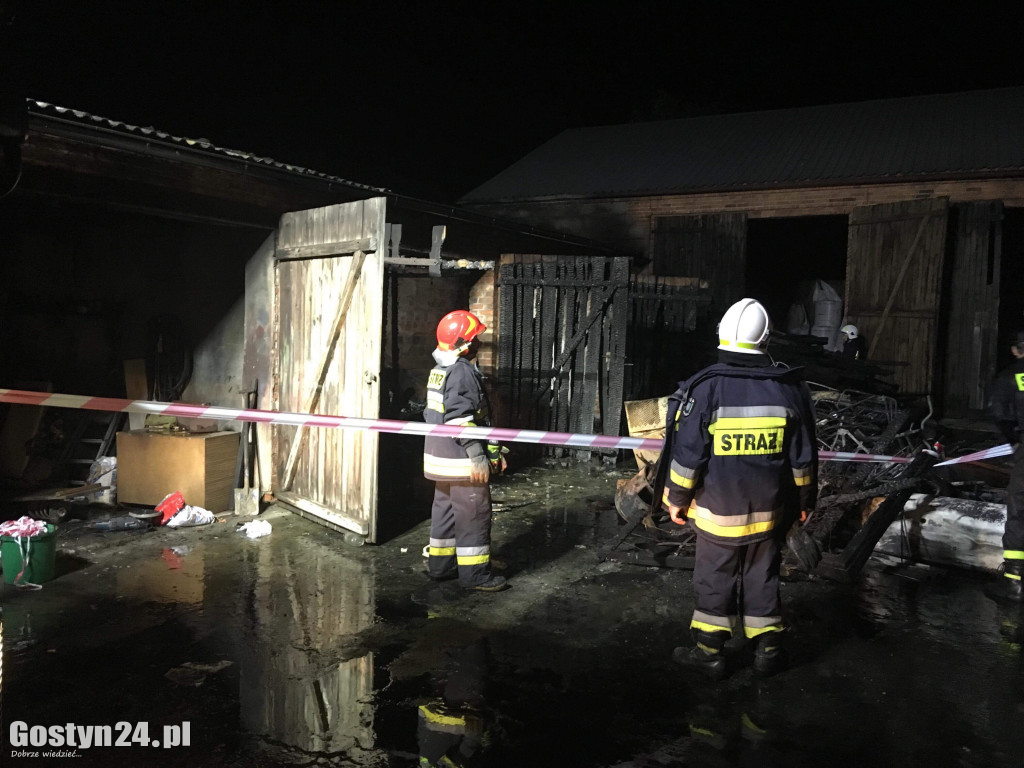 Pożar boksów garażowych w Sułkowicach