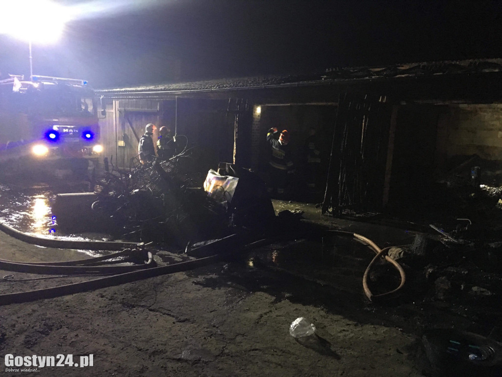 Pożar boksów garażowych w Sułkowicach