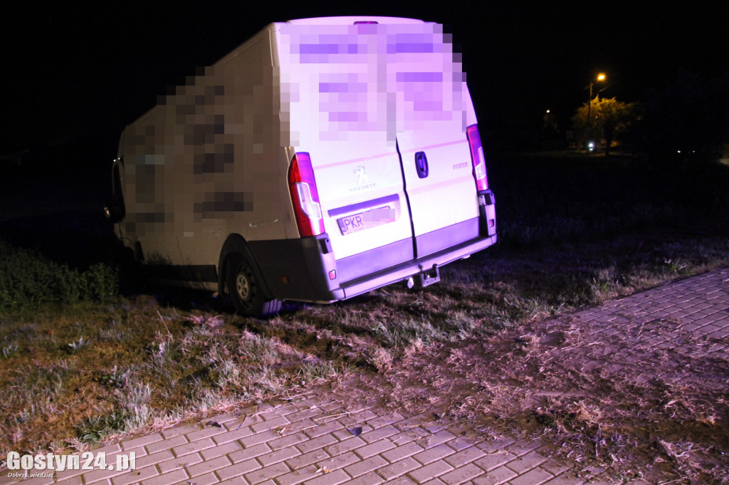 Zderzenie busa i osobówki na obwodnicy