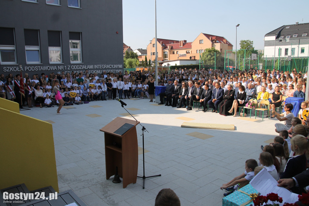 Otwarcie nowej części SP 1 w Gostyniu