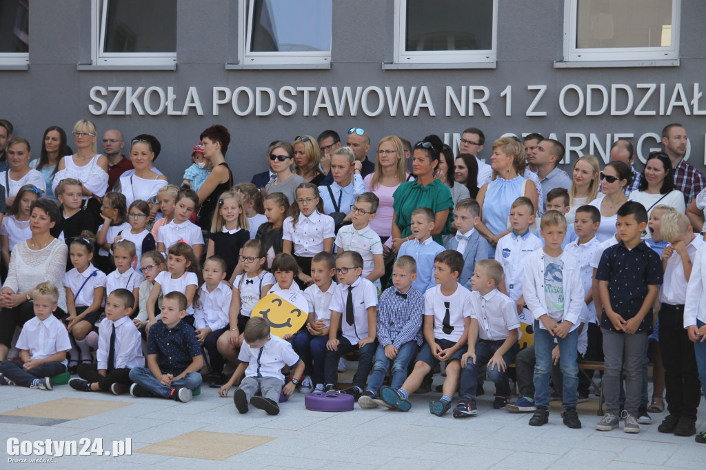 Otwarcie nowej części SP 1 w Gostyniu