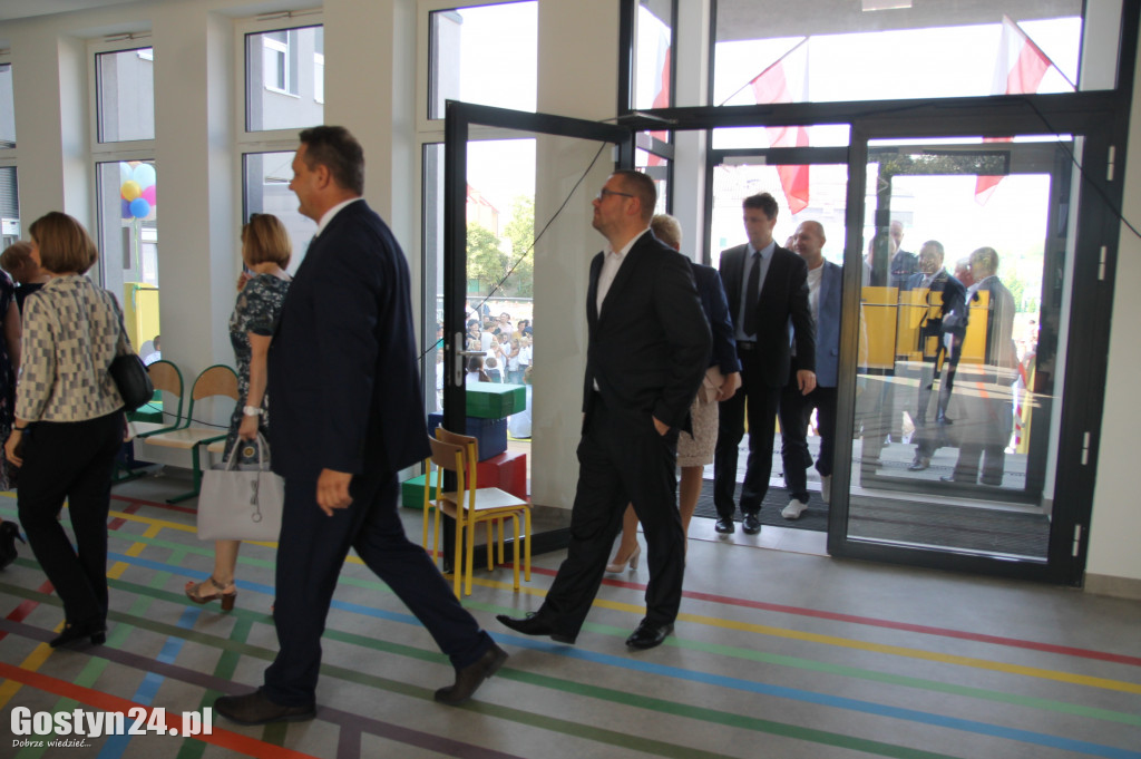 Otwarcie nowej części SP 1 w Gostyniu