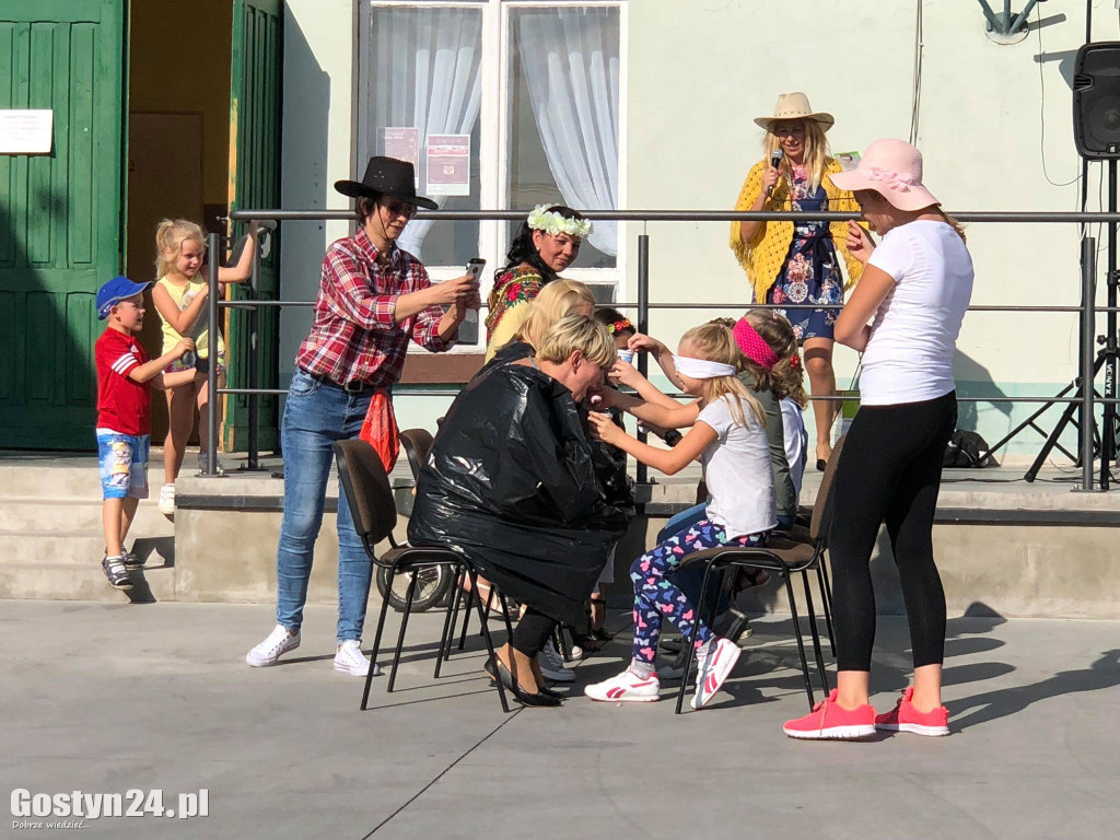 Roztańczona wieś na zakończenie lata