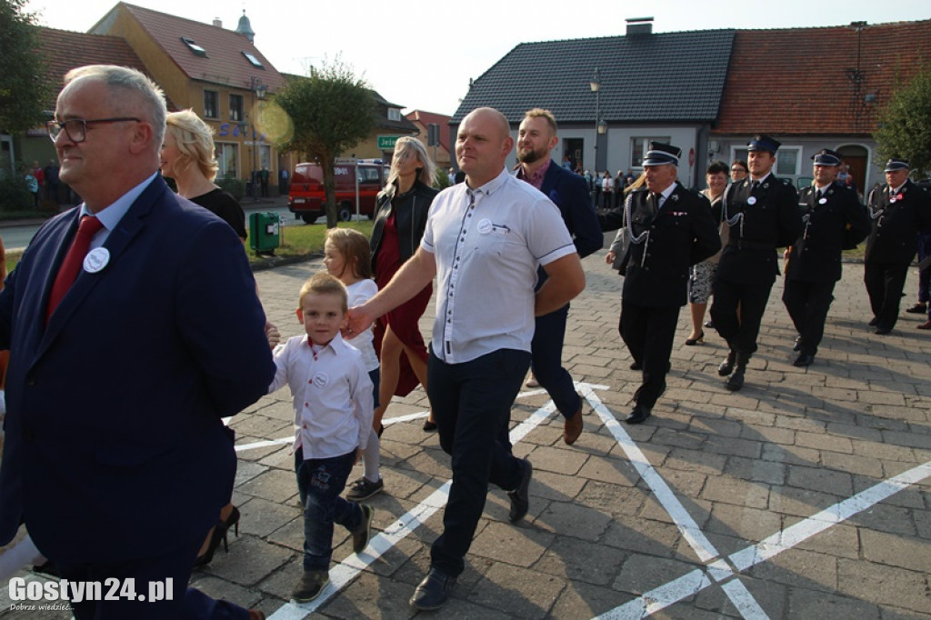 Blisko 300 osób zatańczyło Poloneza w Borku Wlkp.