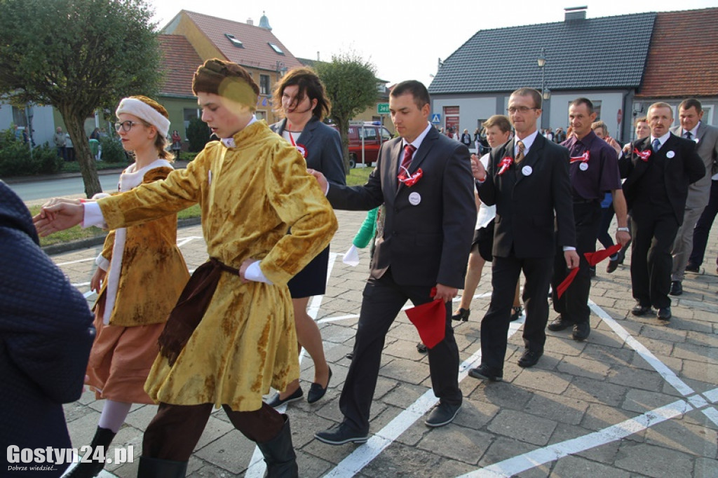 Blisko 300 osób zatańczyło Poloneza w Borku Wlkp.