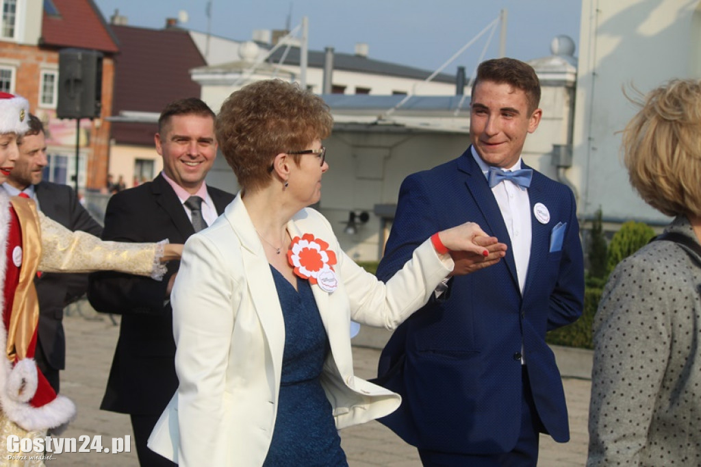 Blisko 300 osób zatańczyło Poloneza w Borku Wlkp.