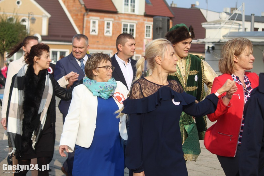 Blisko 300 osób zatańczyło Poloneza w Borku Wlkp.