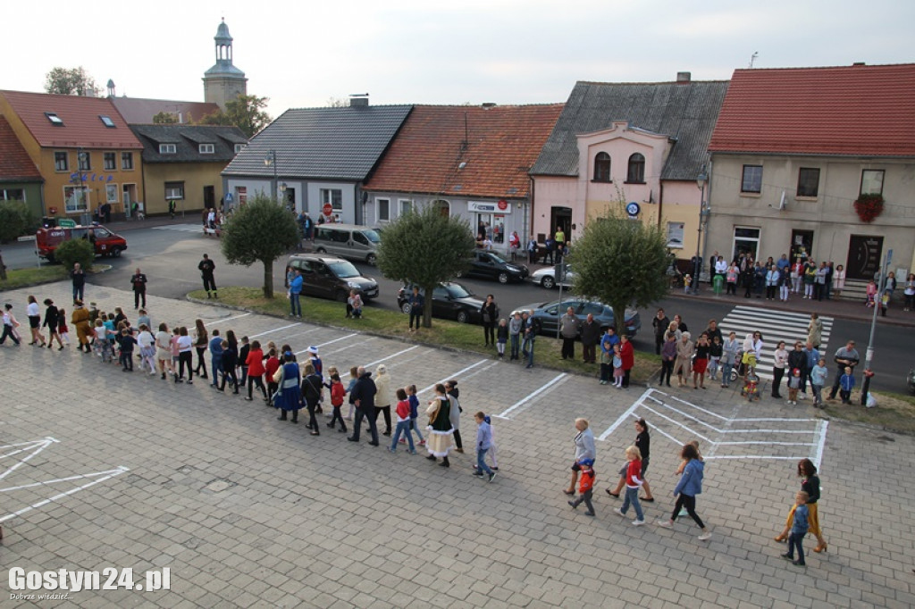 Blisko 300 osób zatańczyło Poloneza w Borku Wlkp.