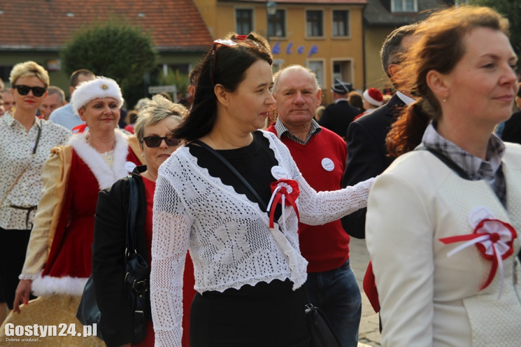 Blisko 300 osób zatańczyło Poloneza w Borku Wlkp.