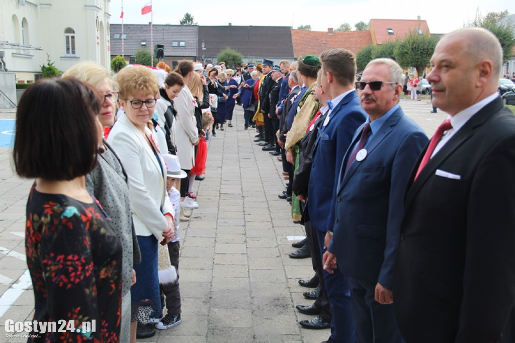 Blisko 300 osób zatańczyło Poloneza w Borku Wlkp.