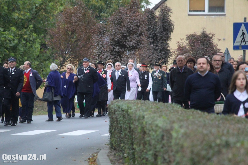 Blisko 300 osób zatańczyło Poloneza w Borku Wlkp.