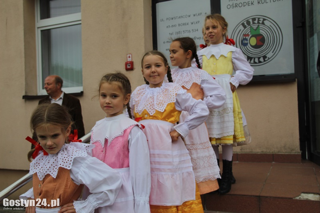 Blisko 300 osób zatańczyło Poloneza w Borku Wlkp.