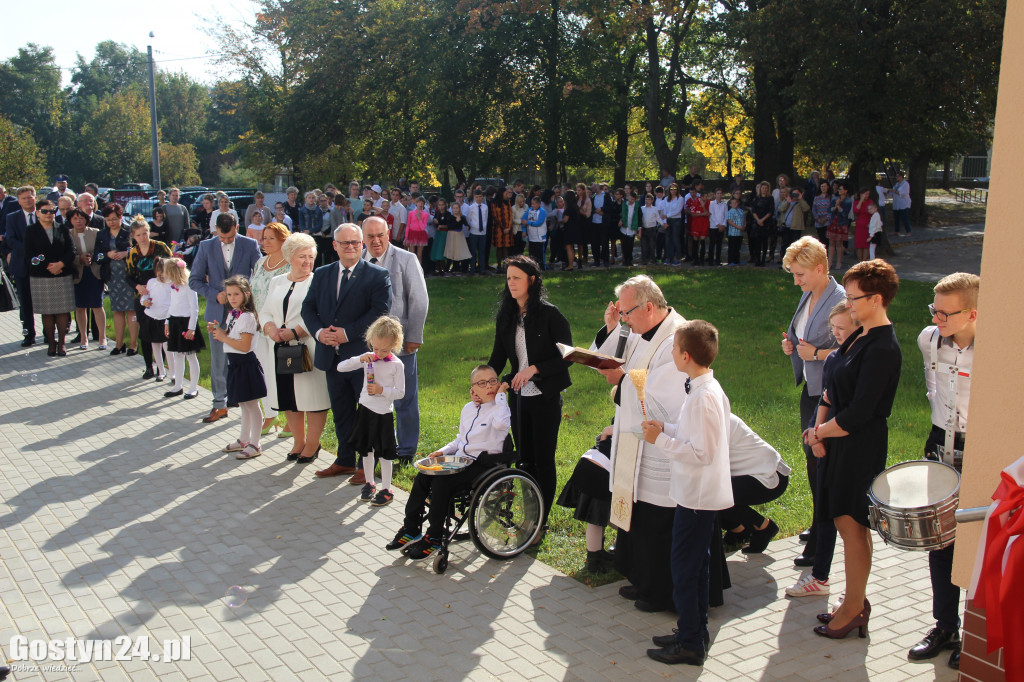 Otwarcie nowej części szkoły oraz hali w Brzeziu