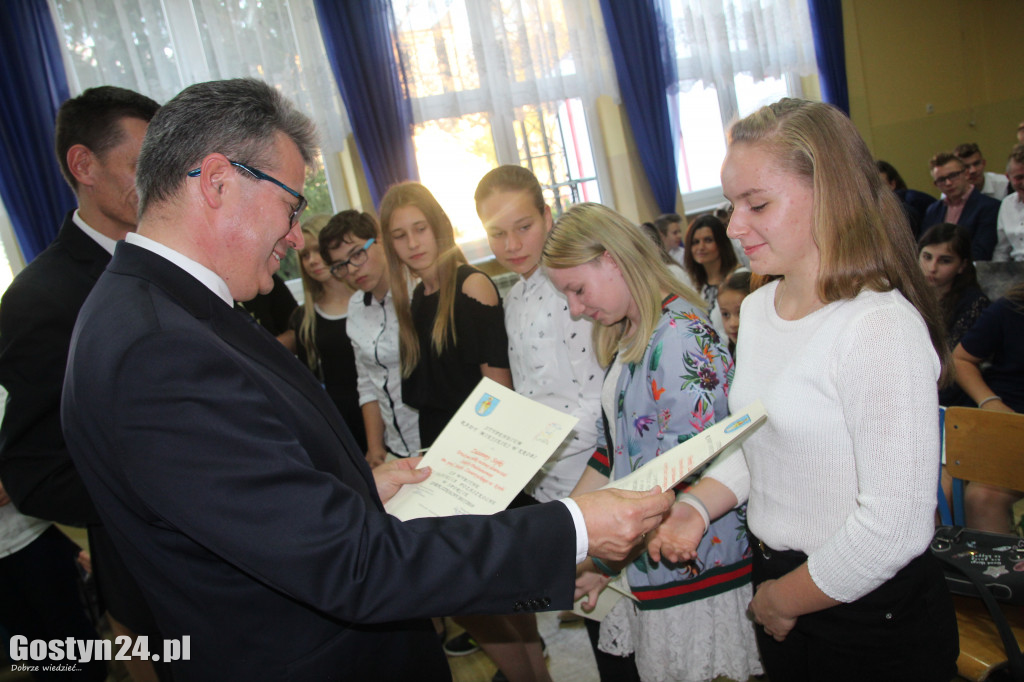 Stypendia dla uczniów z gminy Krobia