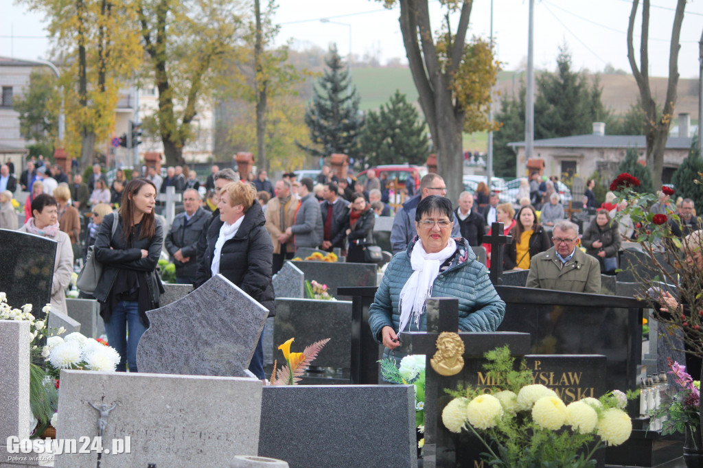 1 listopada na gostyńskim cmentarzu