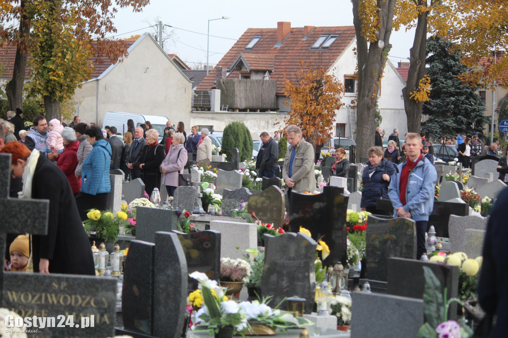 1 listopada na gostyńskim cmentarzu