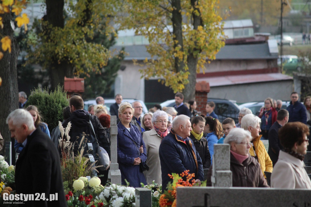 1 listopada na gostyńskim cmentarzu