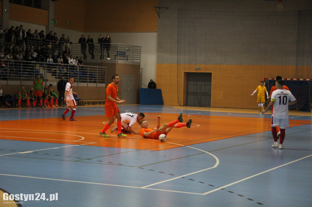 Mecz futsalu w Poniecu