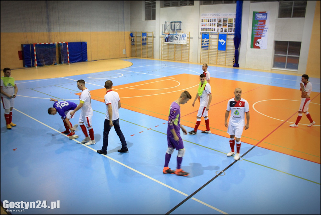 Mecz futsalu w Poniecu